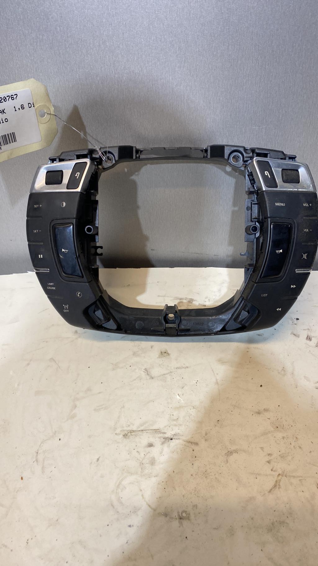 Commande autoradio CITROEN C5 2 BREAK Diesel - 1