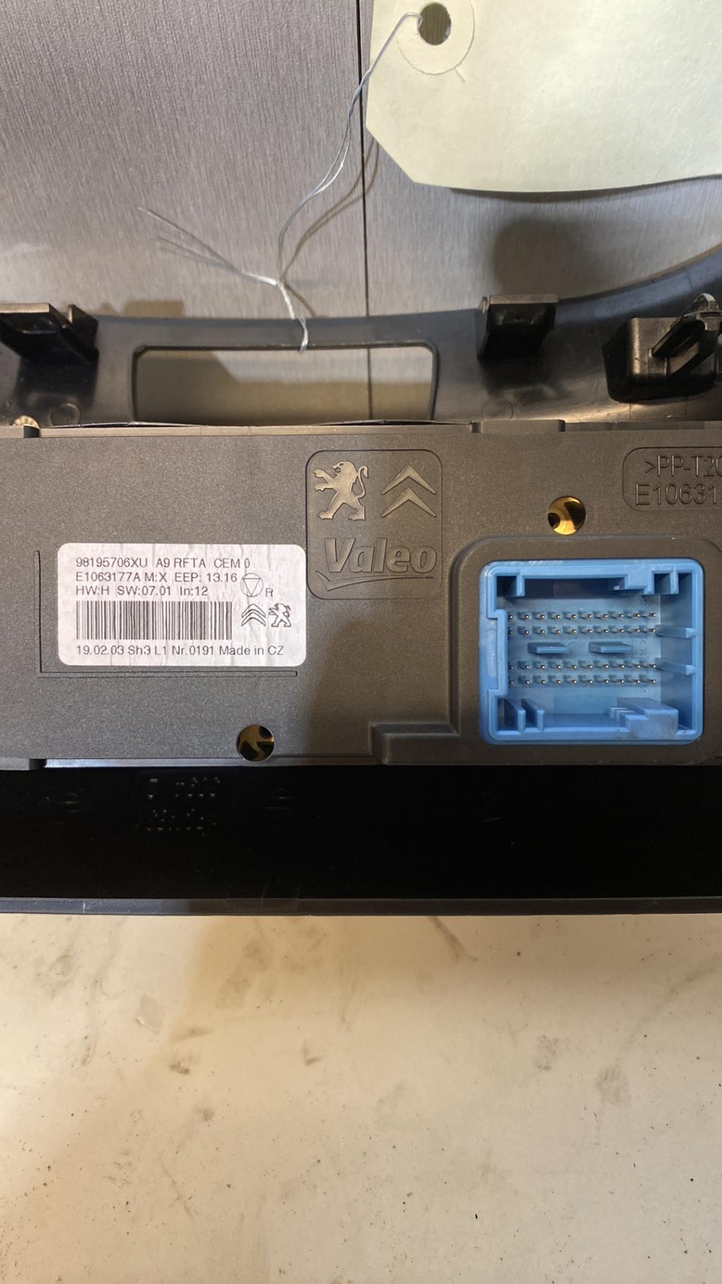 Commande chauffage PEUGEOT 2008 1 PHASE 2 Essence - 1
