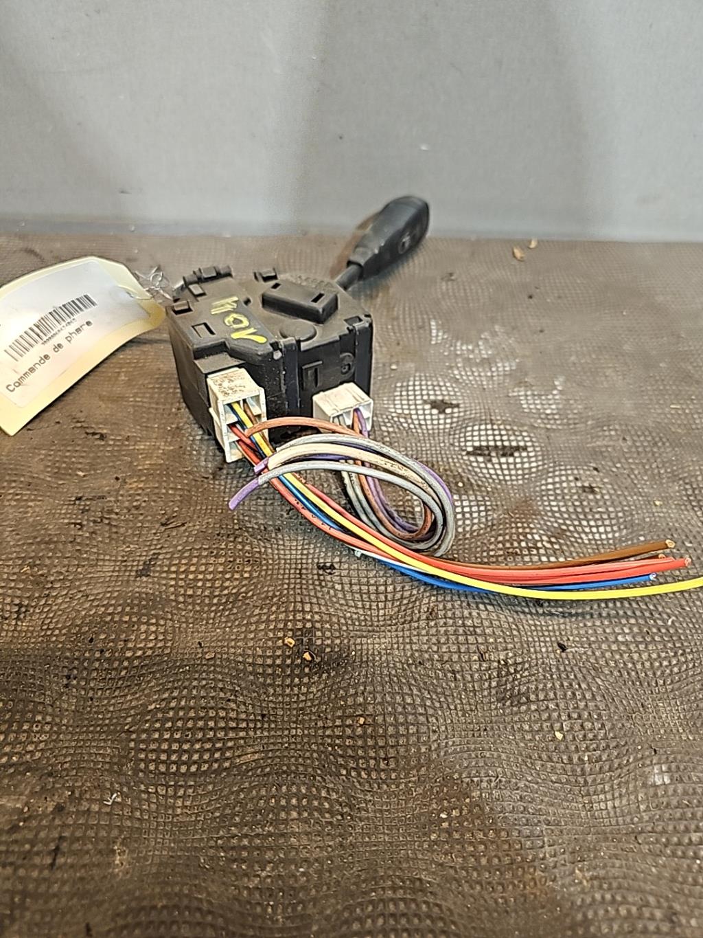 Commande de phare PEUGEOT 104  - 1