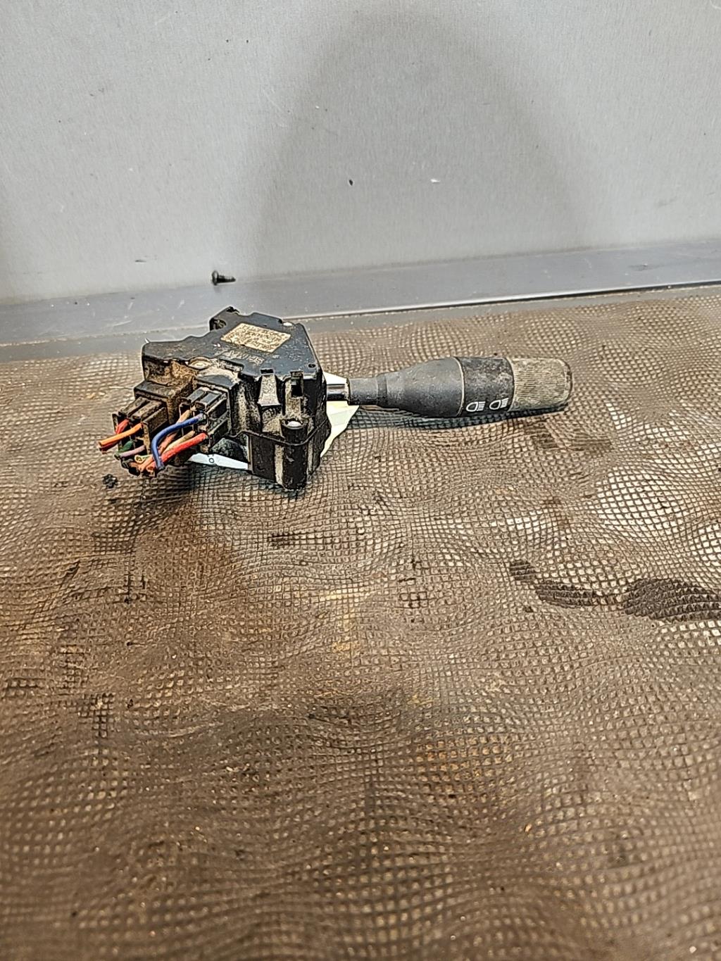 Commande de phare RENAULT R19  - 1