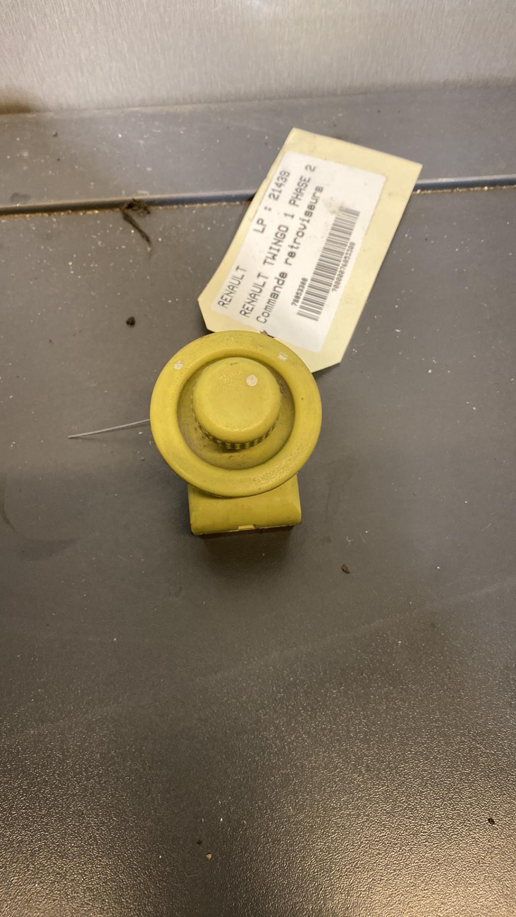 Commande retroviseurs RENAULT TWINGO 1 PHASE 2 Essence - 1