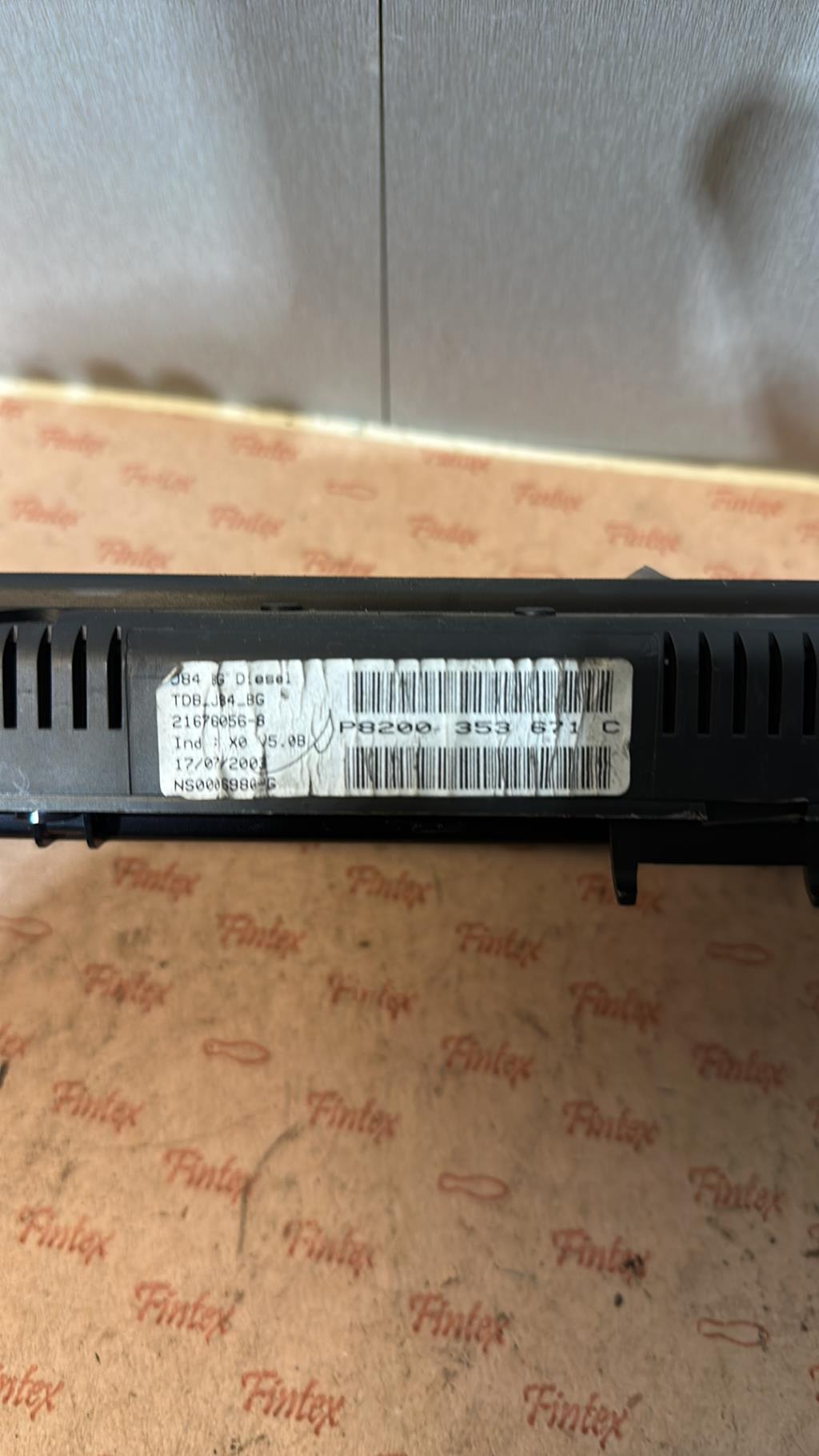 Compteur RENAULT SCENIC 2  - 1