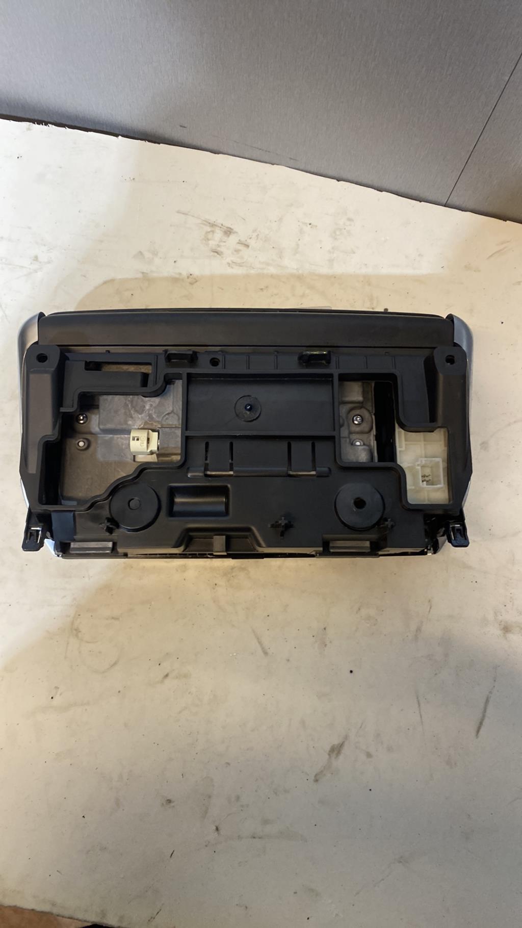Ecran GPS PEUGEOT 2008 1 PHASE 2 Essence - 1