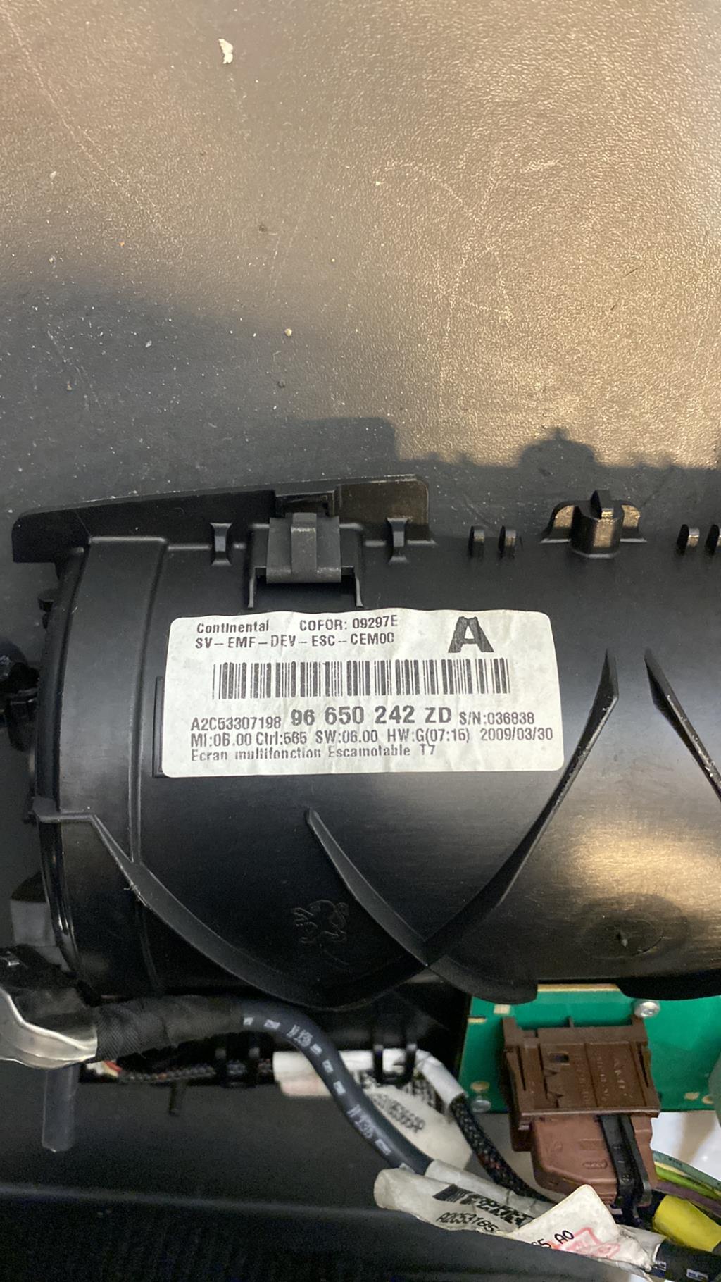 Ecran GPS PEUGEOT 308 1 SW PHASE 1 BREAK Diesel - 1