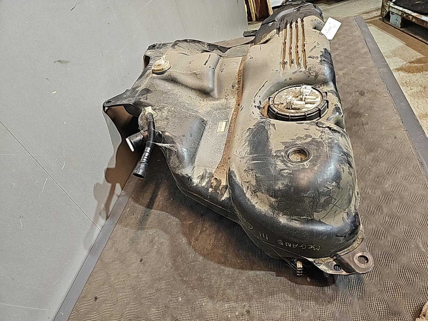 Reservoir essence RENAULT MEGANE 3  - 1