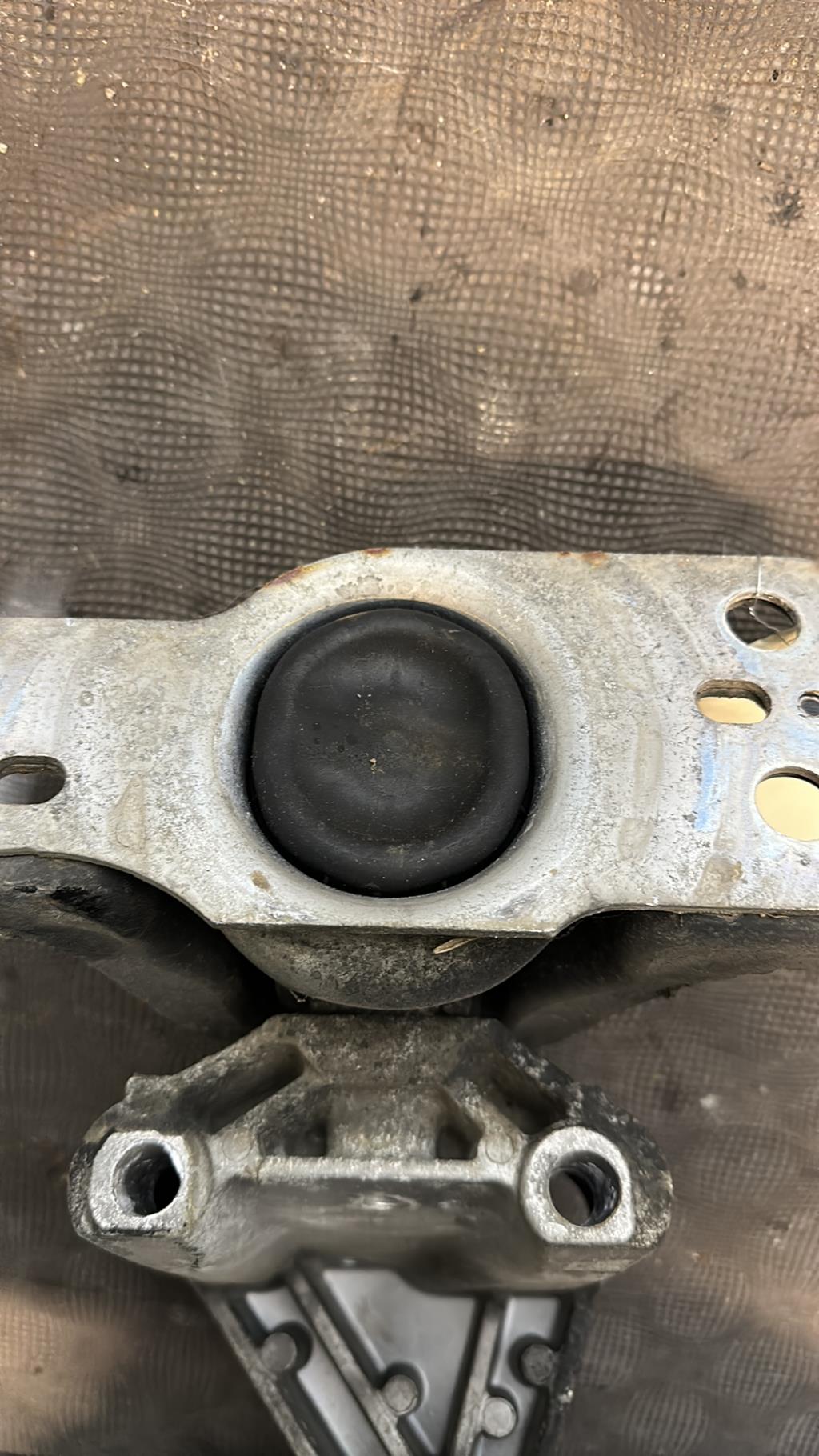 Soporte de motor RENAULT CLIO 3  - 1