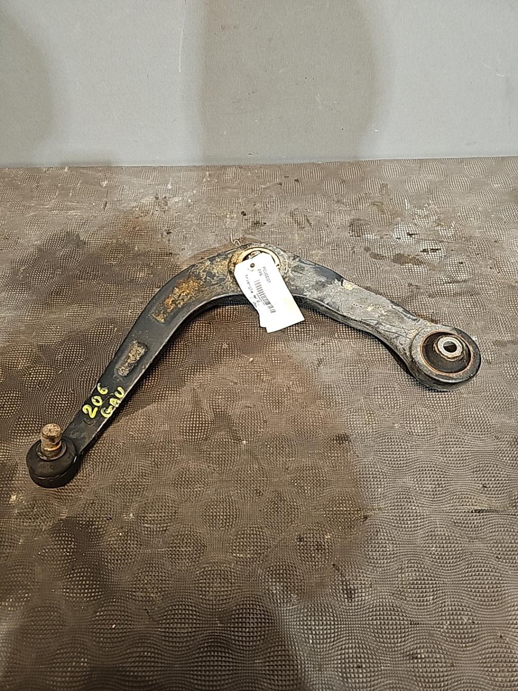 Triangle avant gauche PEUGEOT 206  - 1