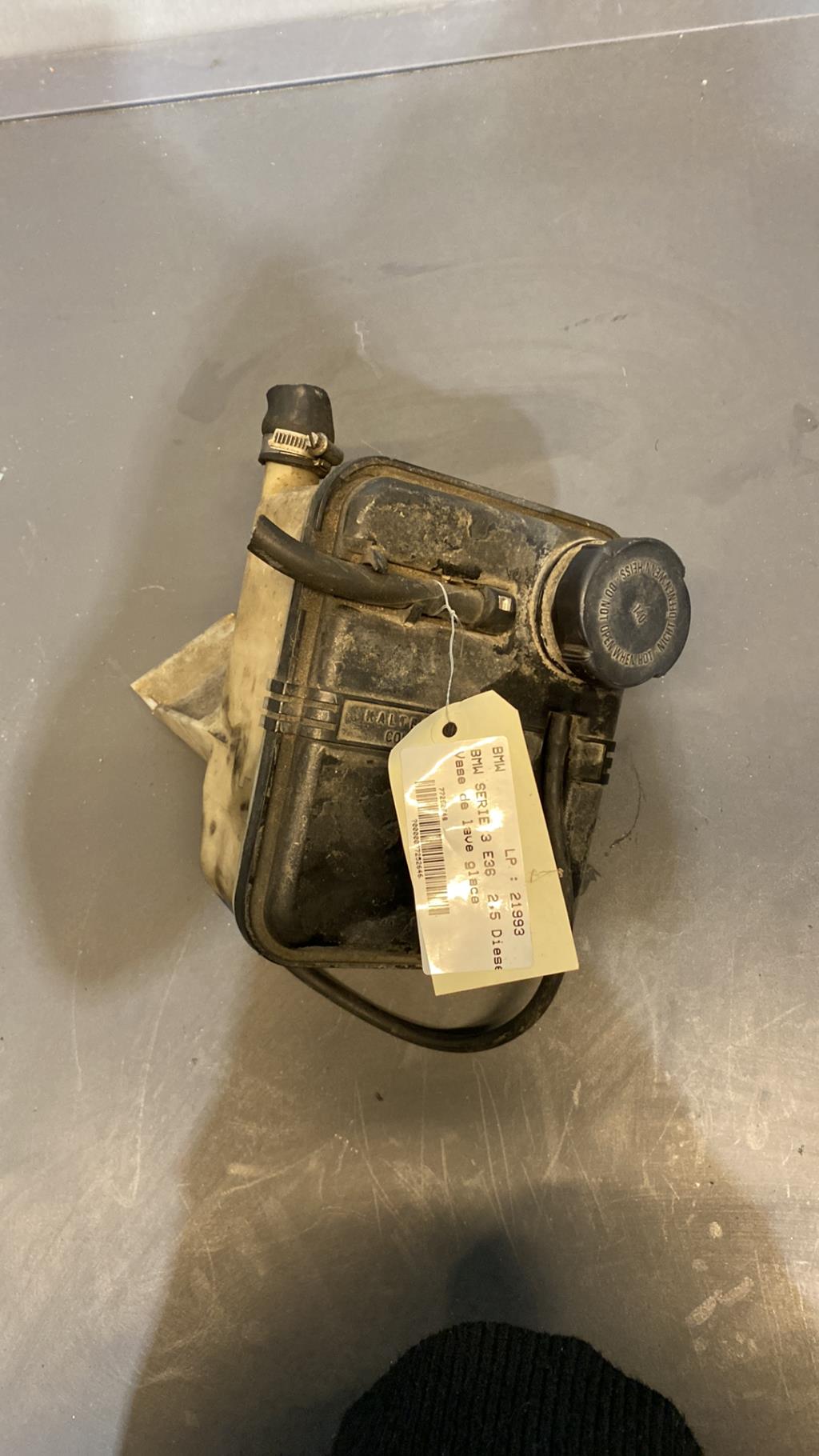 Vase de lave glace BMW SERIE 3 E36 Diesel - 1