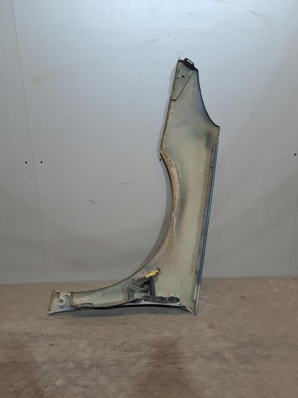Aile avant droit PEUGEOT 407 PHASE 1 BREAK Diesel - 1