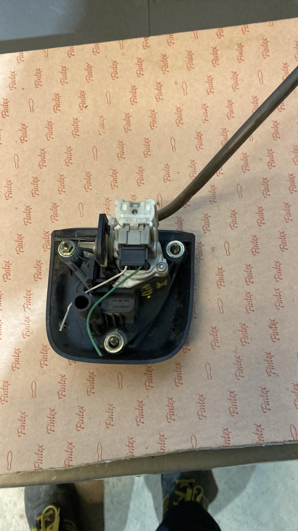 Botón del maletero RENAULT CLIO 2  - 1