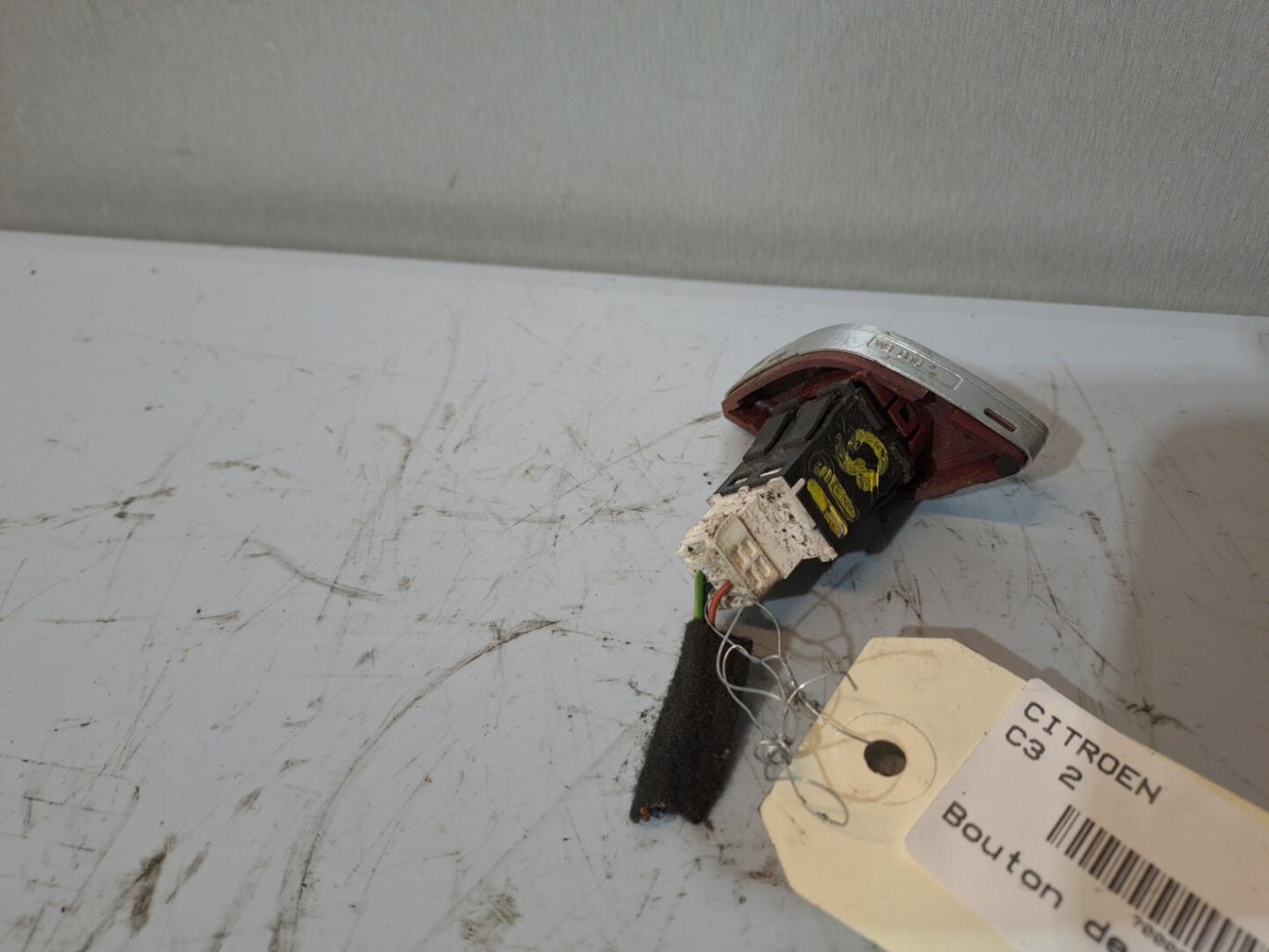 Bouton de warning CITROEN C3 2  - 1