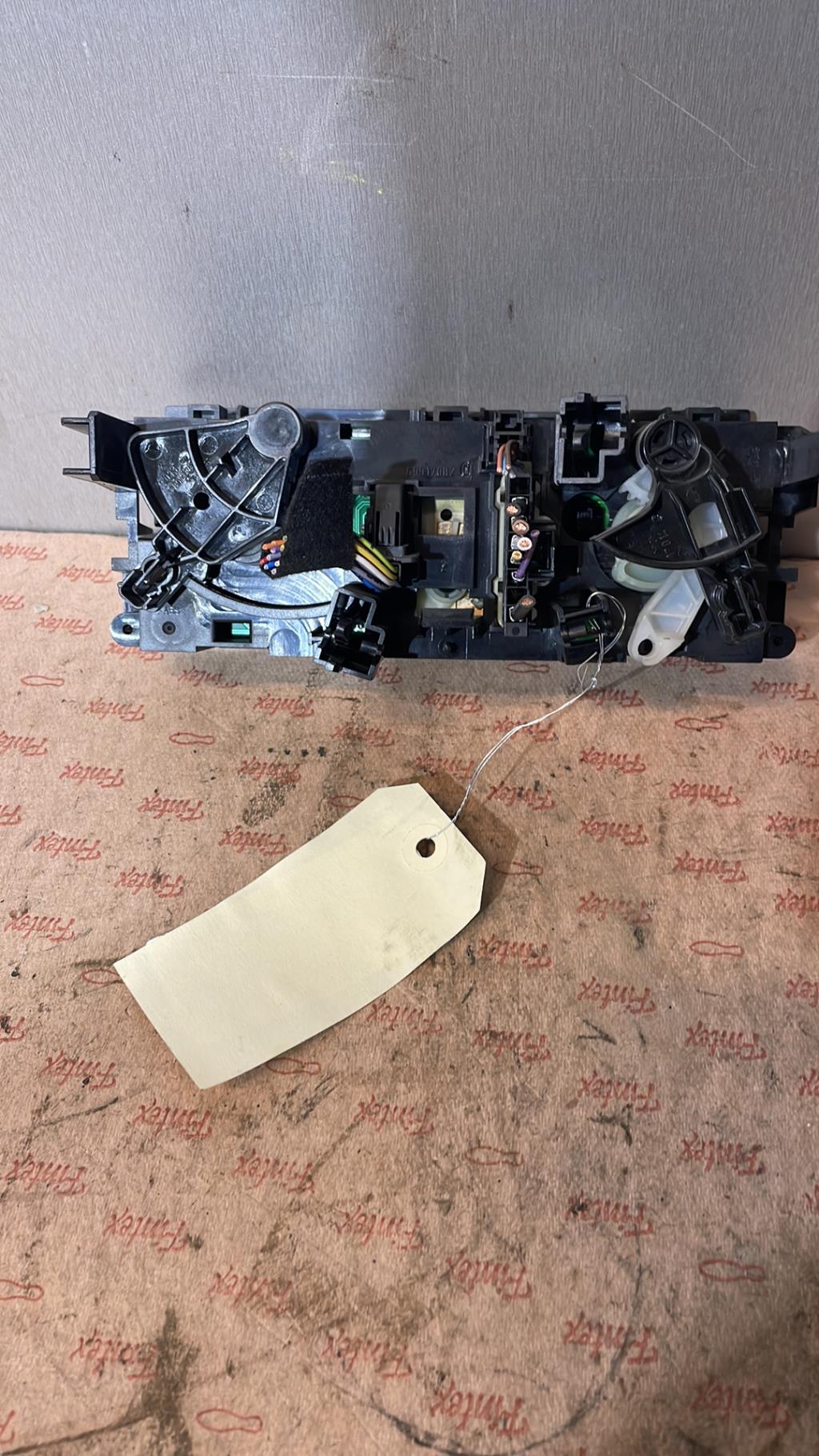 Commande chauffage PEUGEOT 207 PHASE 1 Diesel - 1