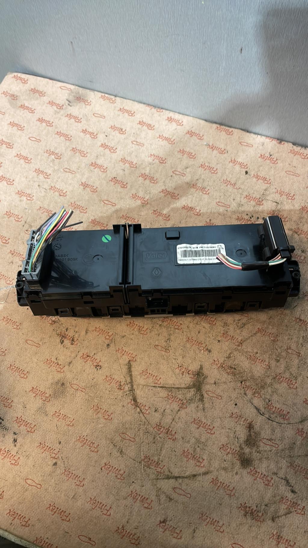 Commande chauffage RENAULT MEGANE 3 PHASE 1  - 1