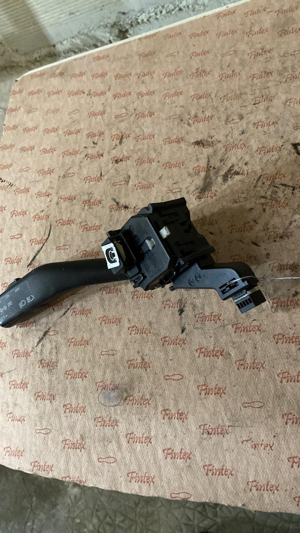 Commande de phare VOLKSWAGEN TOURAN 1 PHASE 1 Diesel - 1