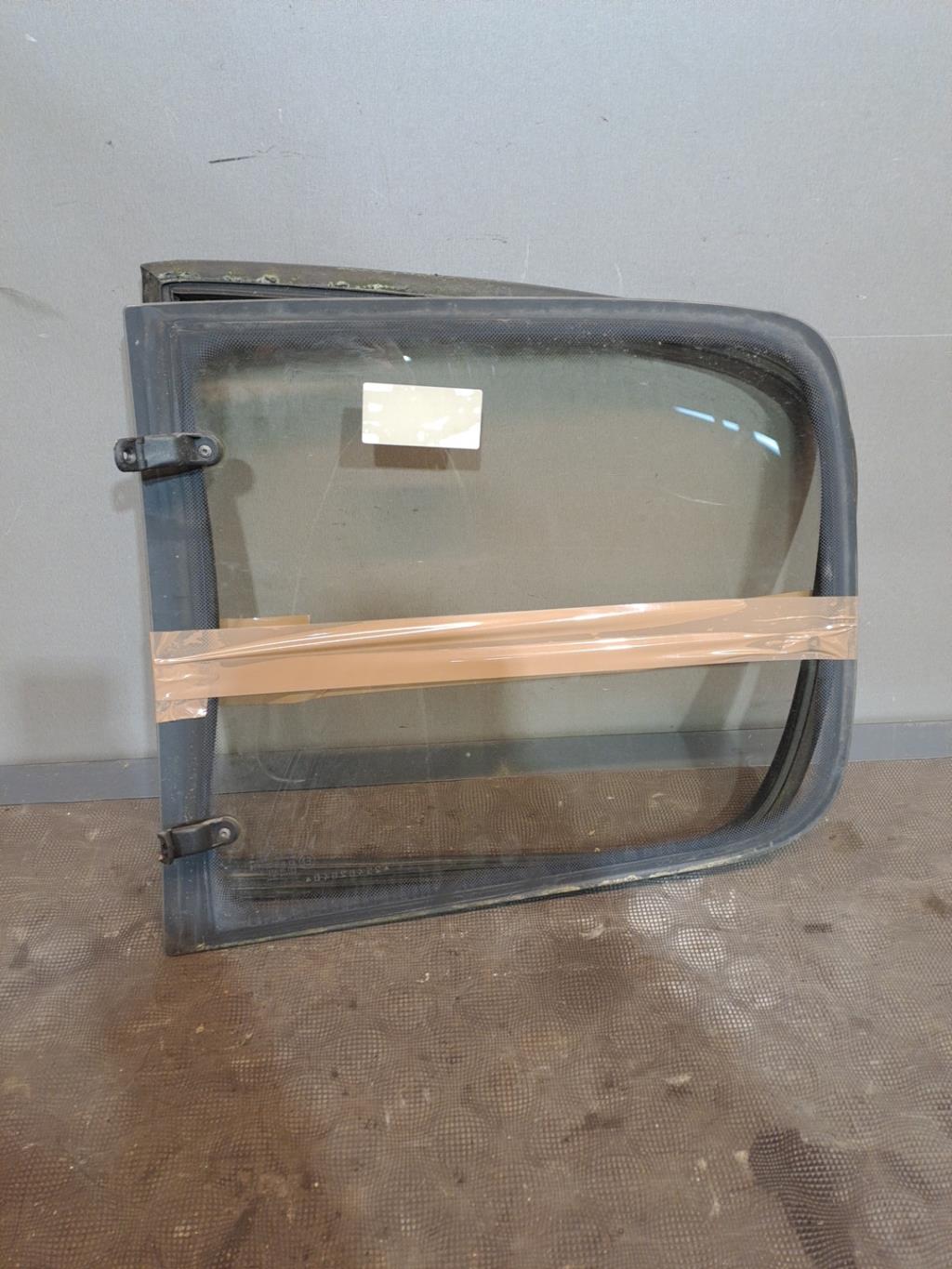 Ventanilla triangular trasera derecha PEUGEOT 205 PHASE 2 Gasolina - 1