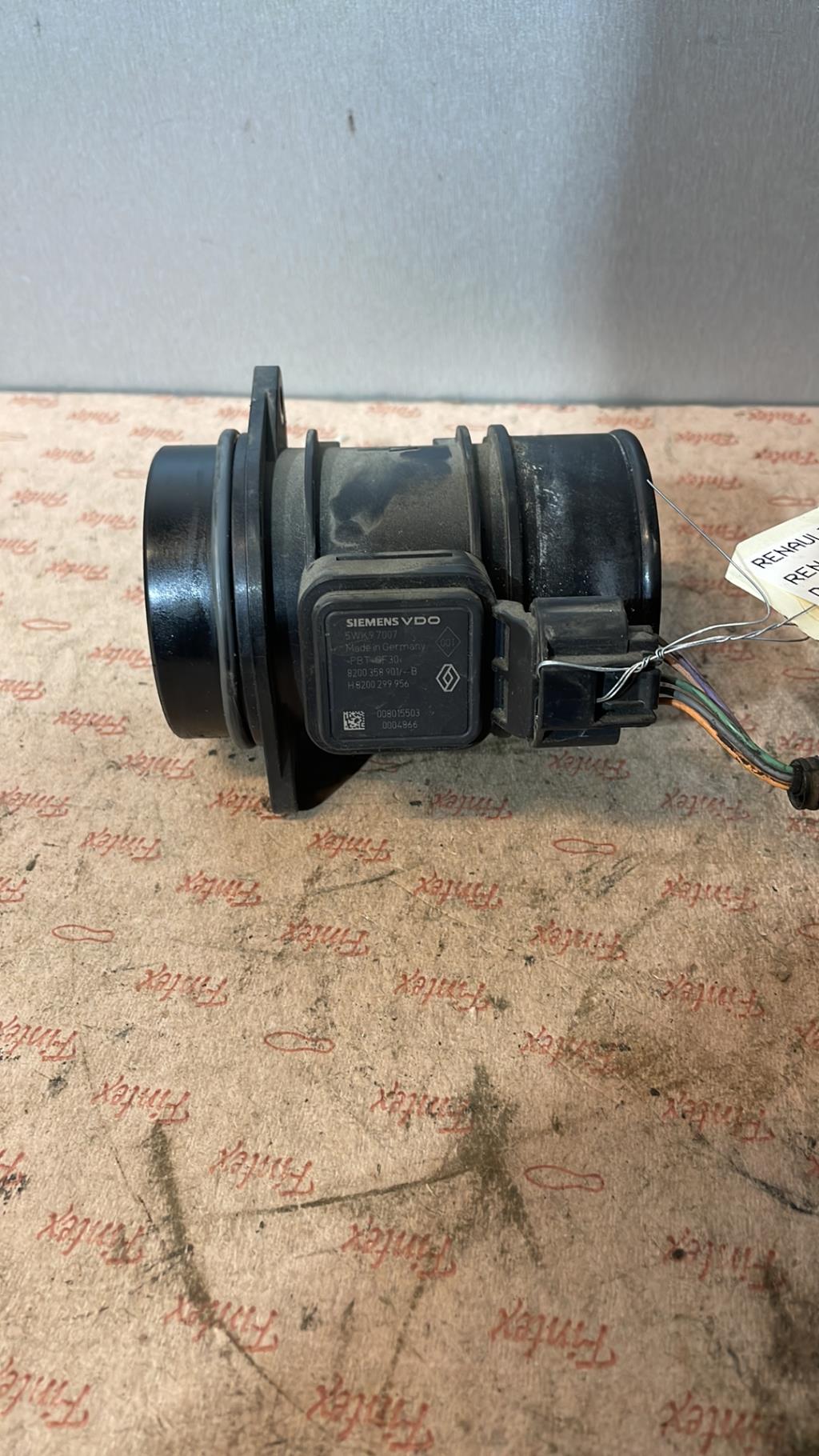 Debitmetre RENAULT CLIO 3 PHASE 1 Diesel - 1