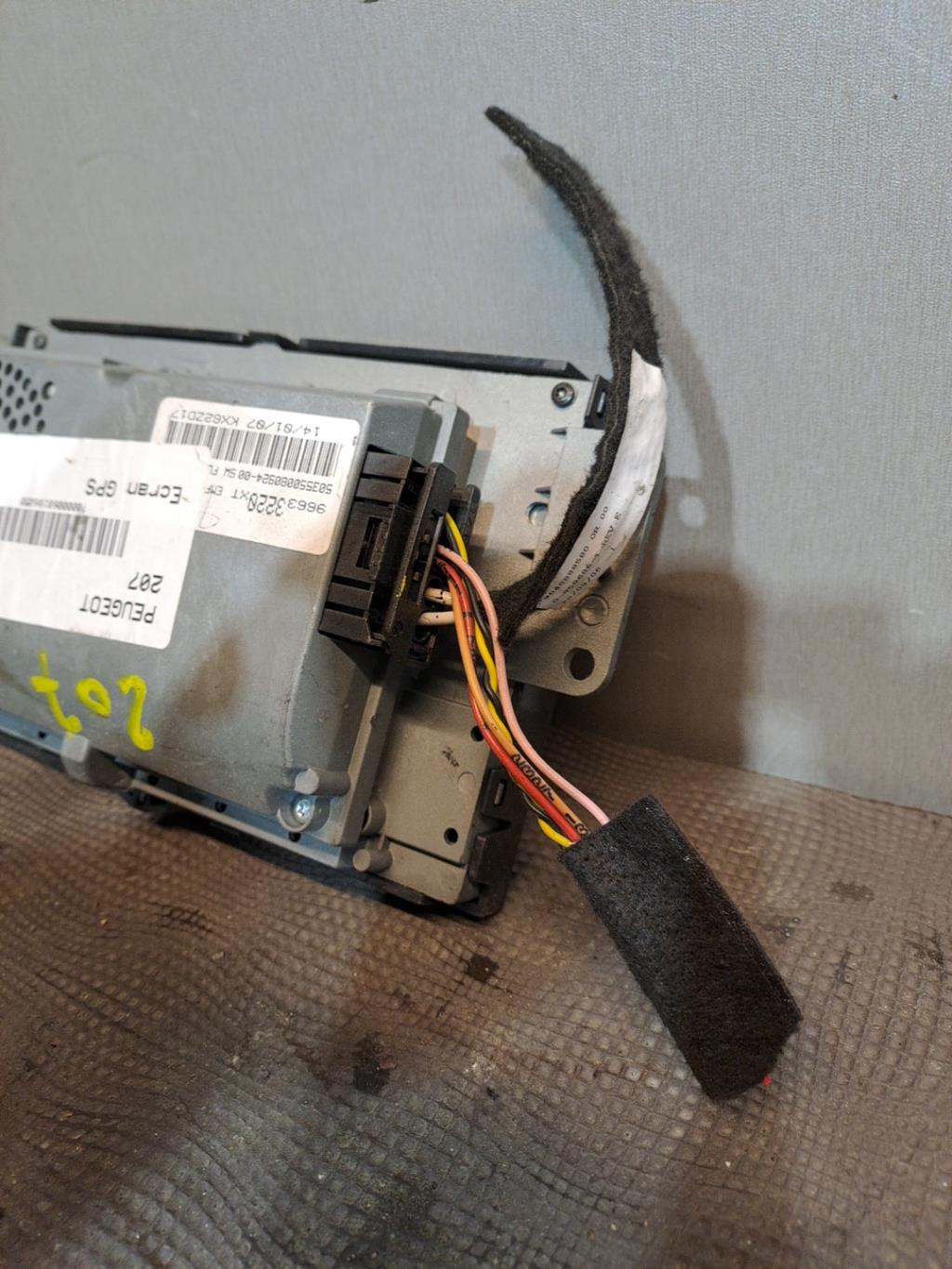 Ecran GPS PEUGEOT 207  - 1