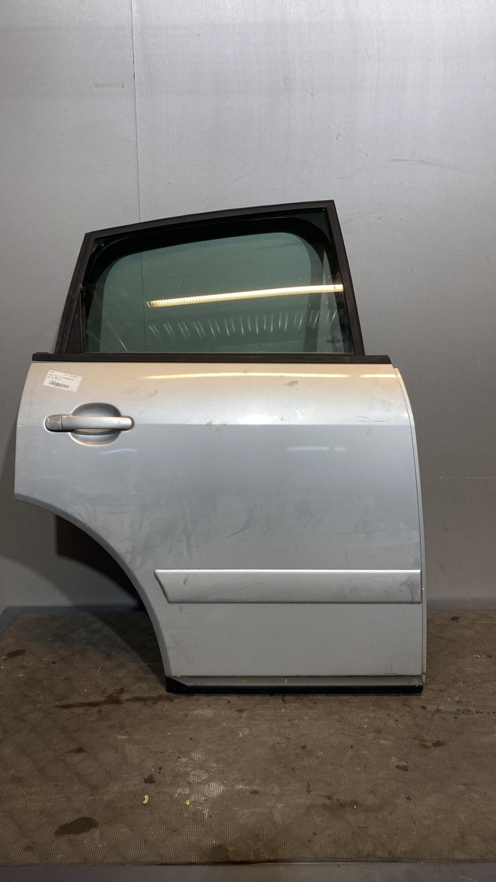 Puerta trasera derecha AUDI A2 Gasolina - 1