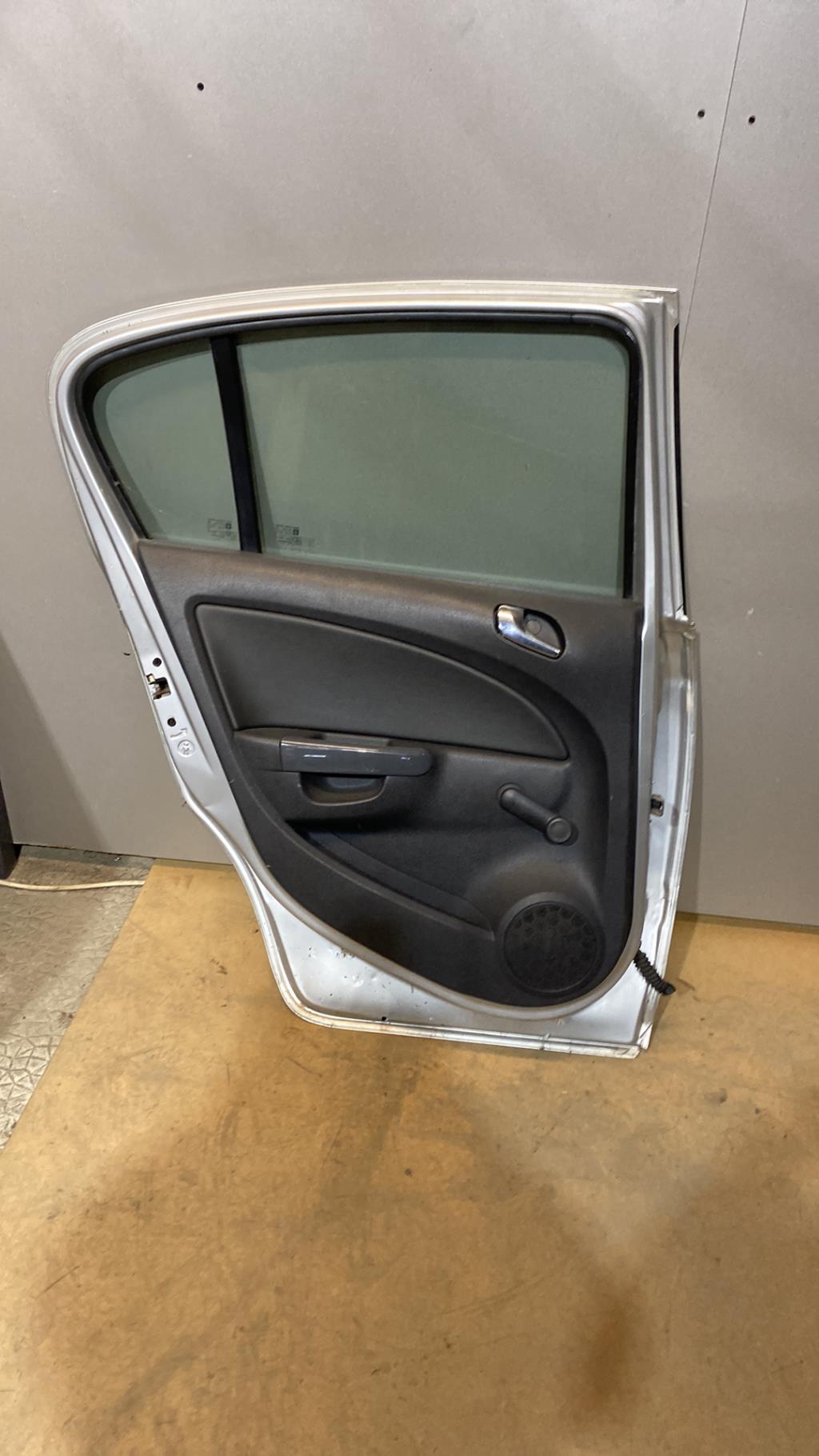 Porte arriere gauche OPEL CORSA D PHASE 2 Diesel - 1