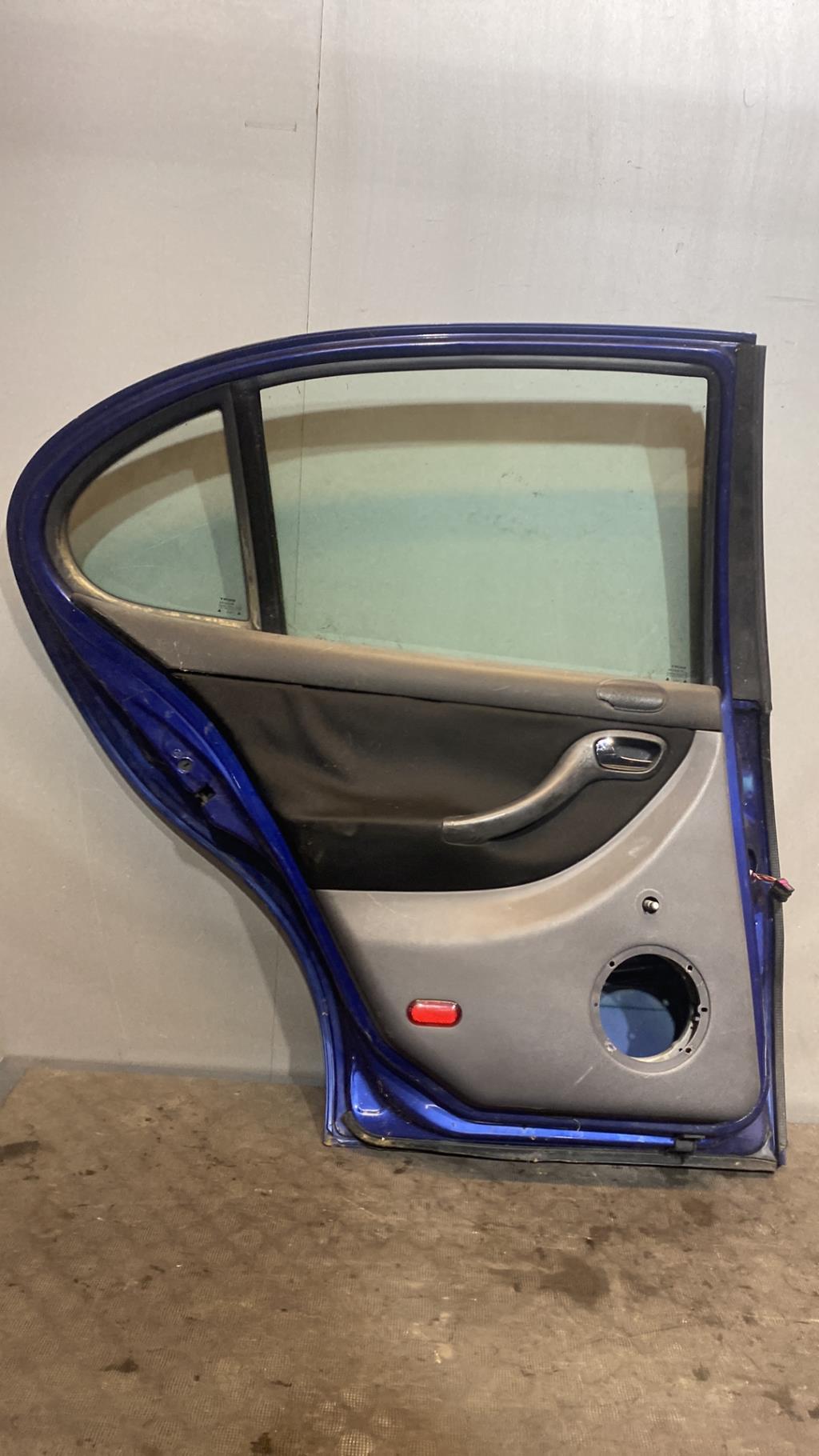 Puerta trasera izquierda SEAT LEON 1 Diésel - 1