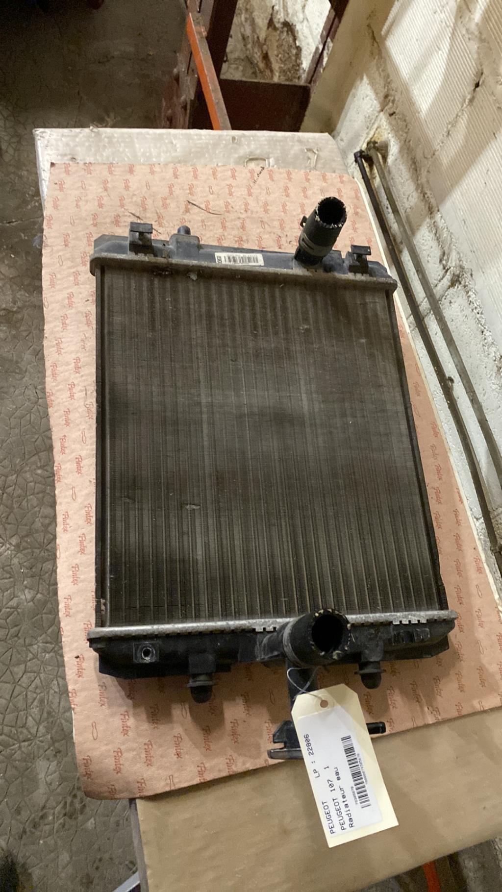Radiateur eau PEUGEOT 107 Essence - 1