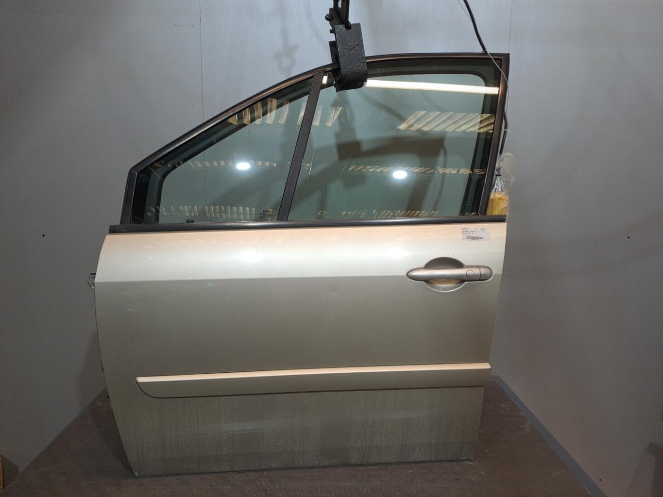 Porte avant gauche RENAULT SCENIC 2 PHASE 2 Diesel - 1