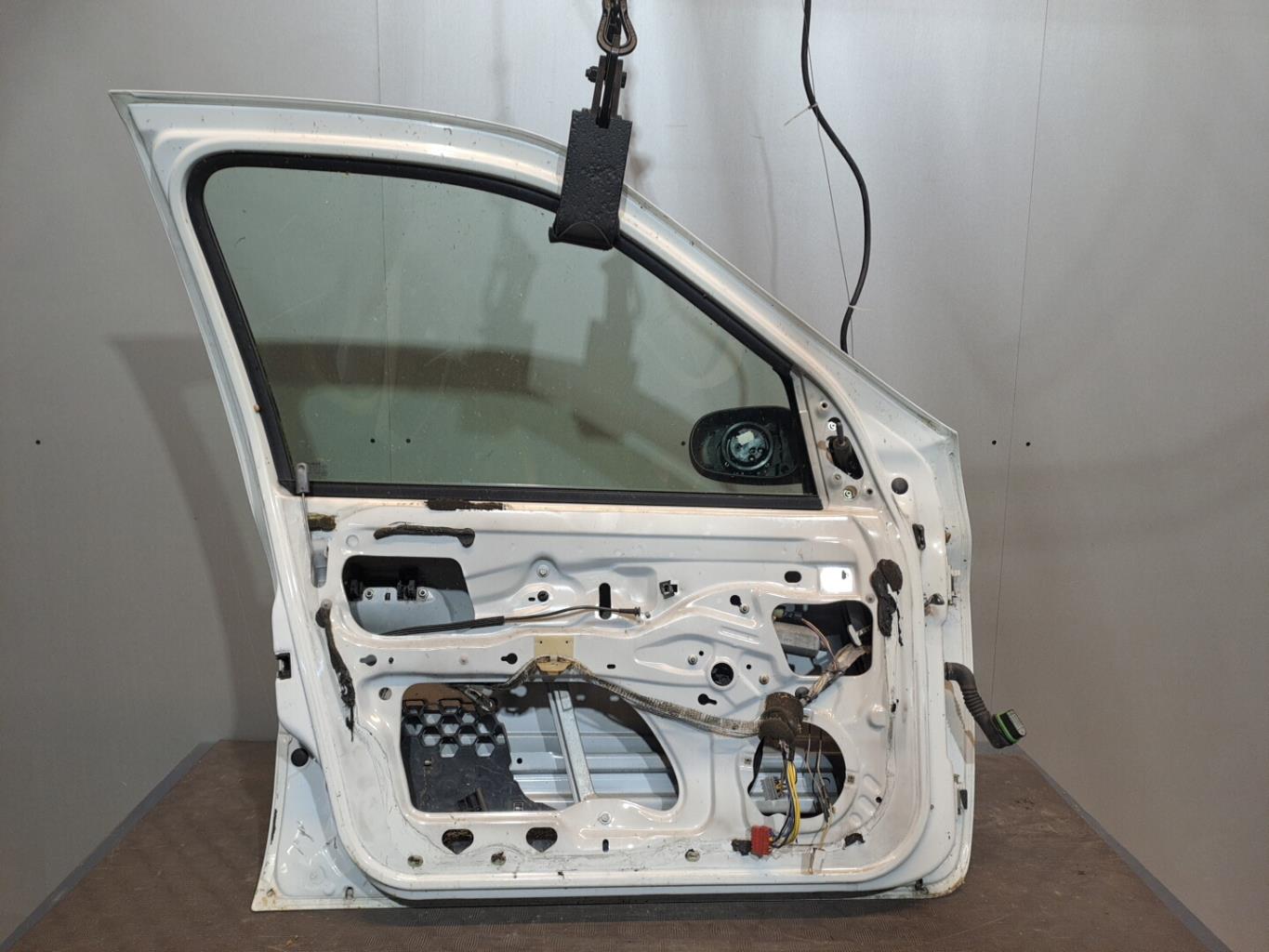 Porte avant gauche RENAULT CLIO 2 PHASE 1 Diesel - 1
