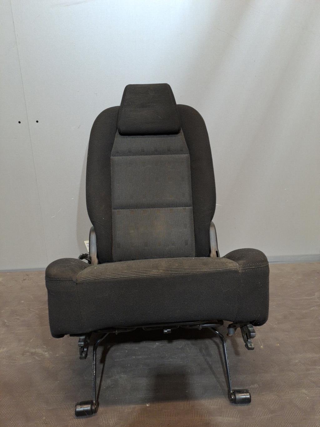 Siege arriere gauche PEUGEOT 307 PHASE 1 BREAK Diesel - 1