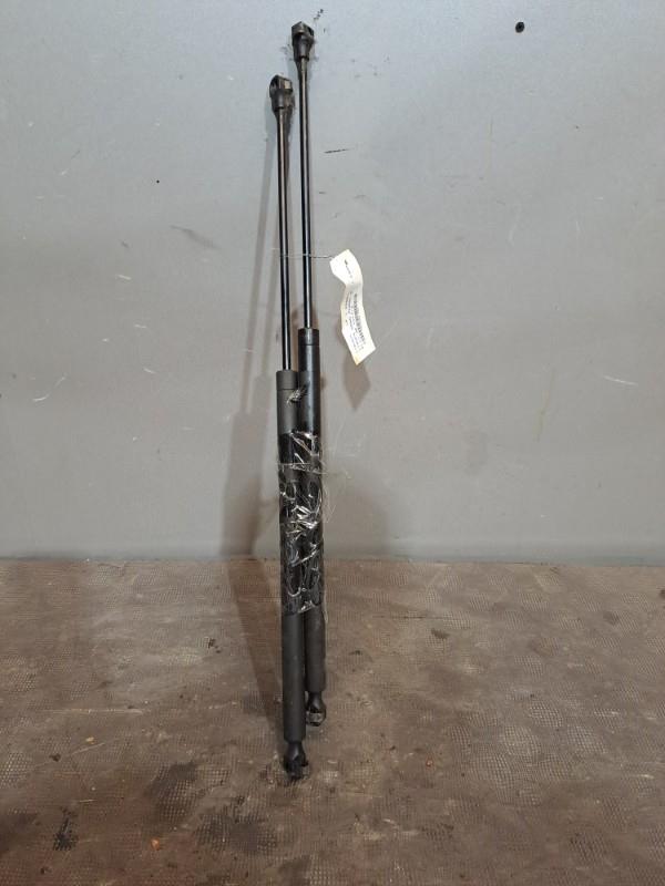 Verin de coffre CITROEN SAXO PHASE 1  - 1