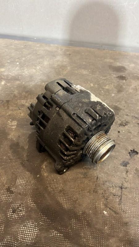 Alternador AUDI A5 1 CABRIO PHASE 1 Diésel - 1