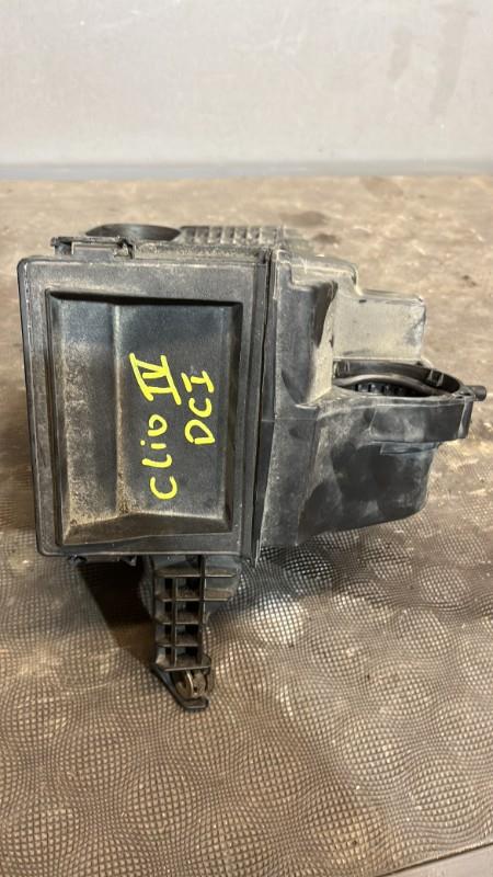 Boite a air RENAULT CLIO 4 PHASE 1 Diesel - 1
