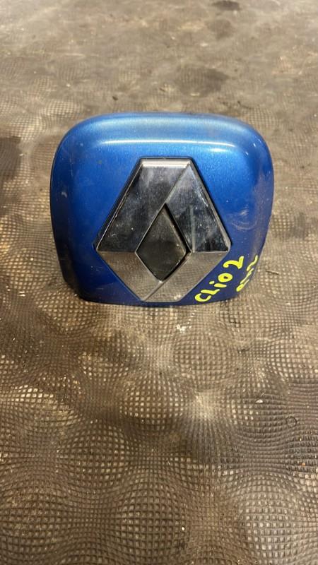 Bouton de coffre RENAULT CLIO 2 PHASE 2 Diesel - 1