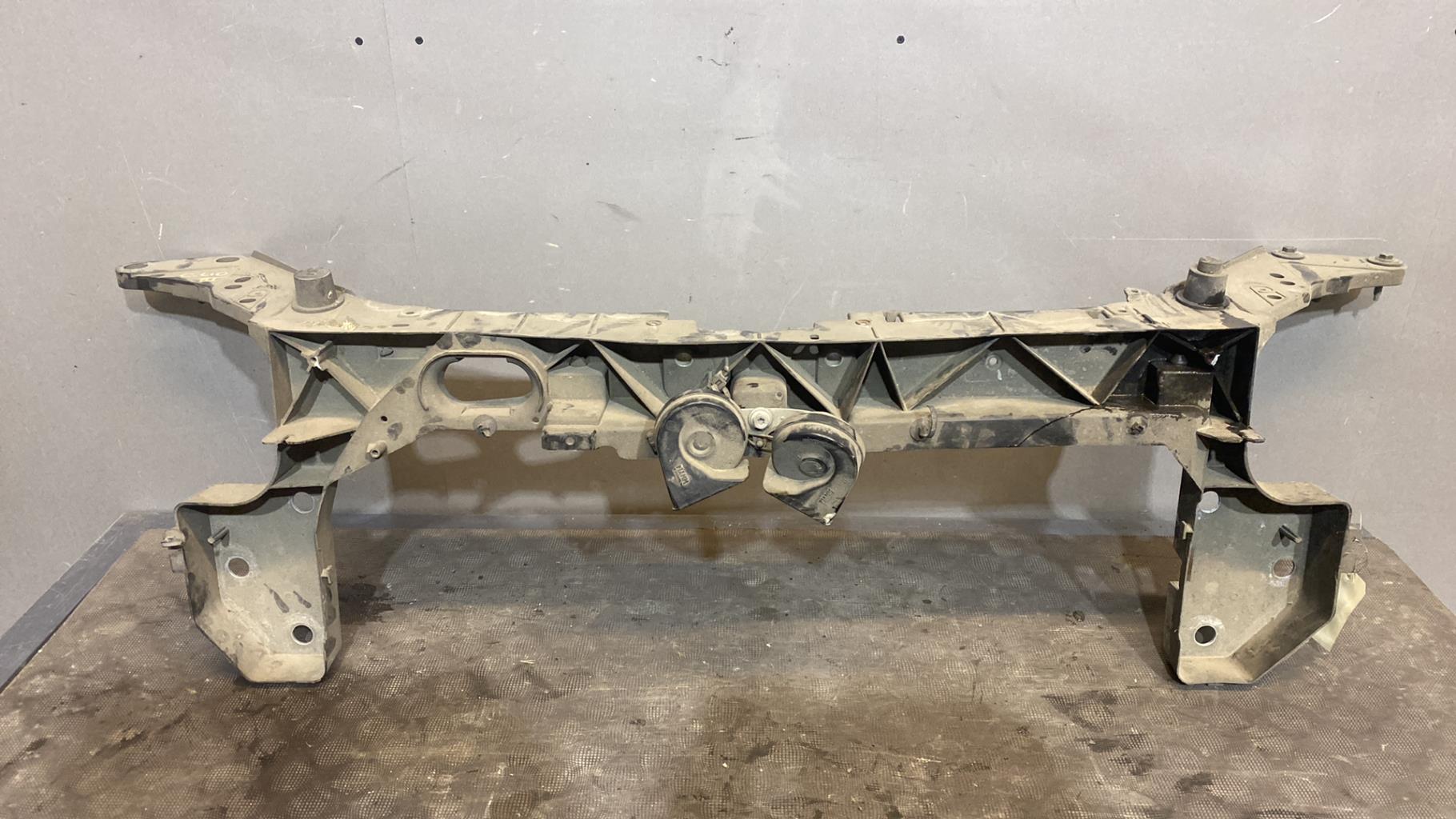 Face avant RENAULT CLIO 3 PHASE 1 Diesel - 1
