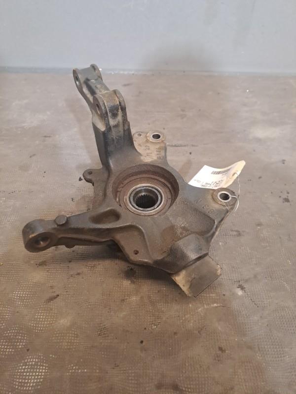 Moyeu avant gauche RENAULT MEGANE 3 PHASE 1 COUPE Diesel - 1