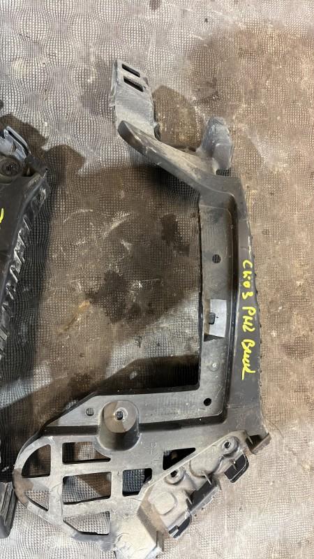 Support de pare chocs arriere RENAULT CLIO 3 PHASE 2 BREAK Diesel - 1