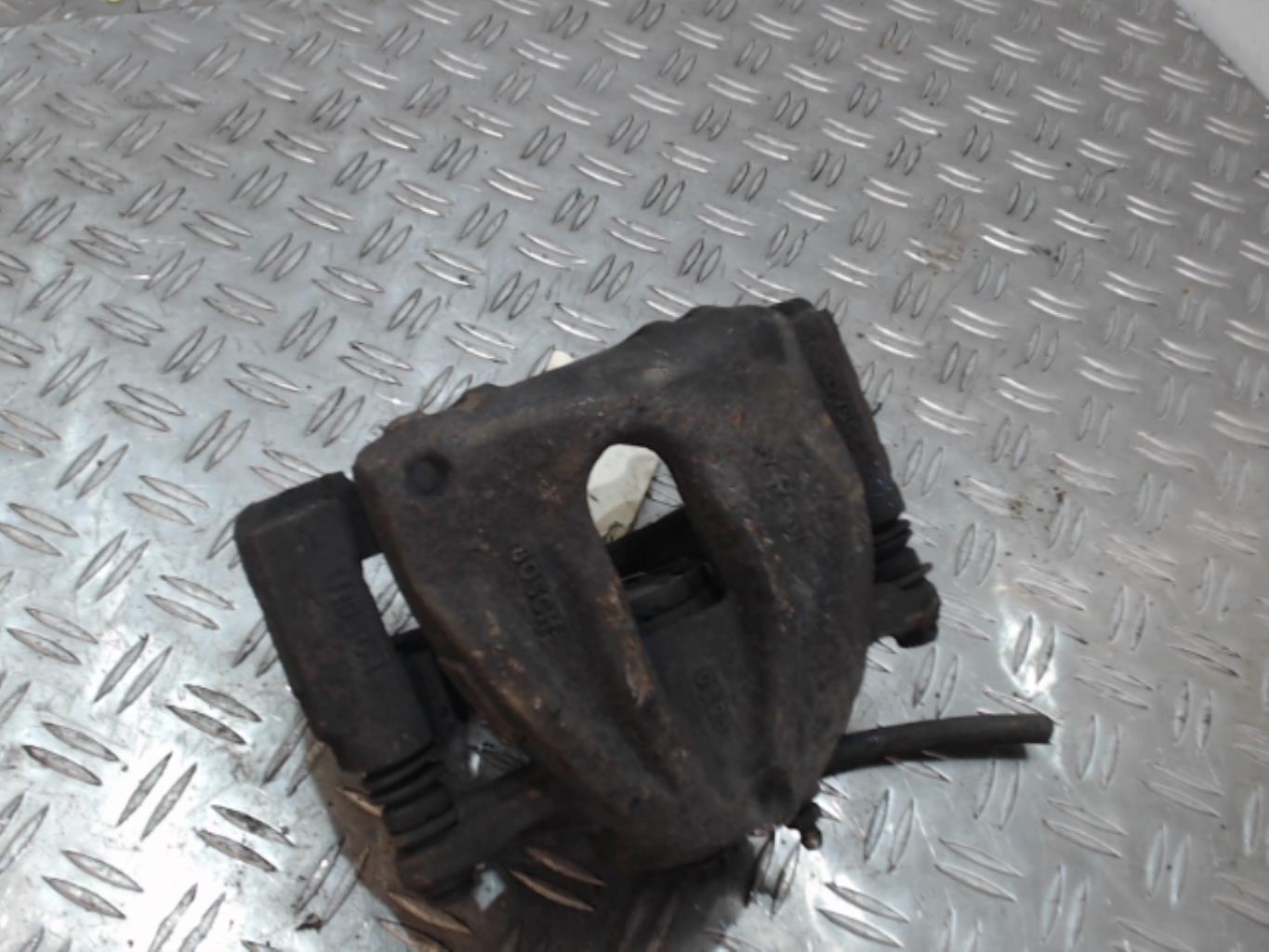 Pinza freni anteriore destra TOYOTA COROLLA VERSO 2 PHASE 1 Diésel - 1