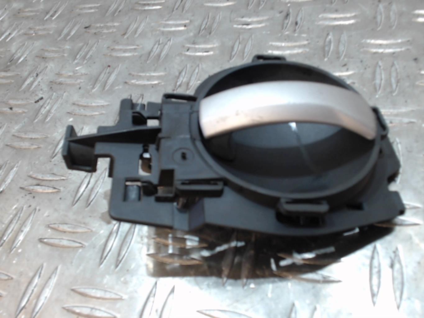 Poignee interieur avant droit CITROEN C3 1 PHASE 2 Essence/GNV - 1