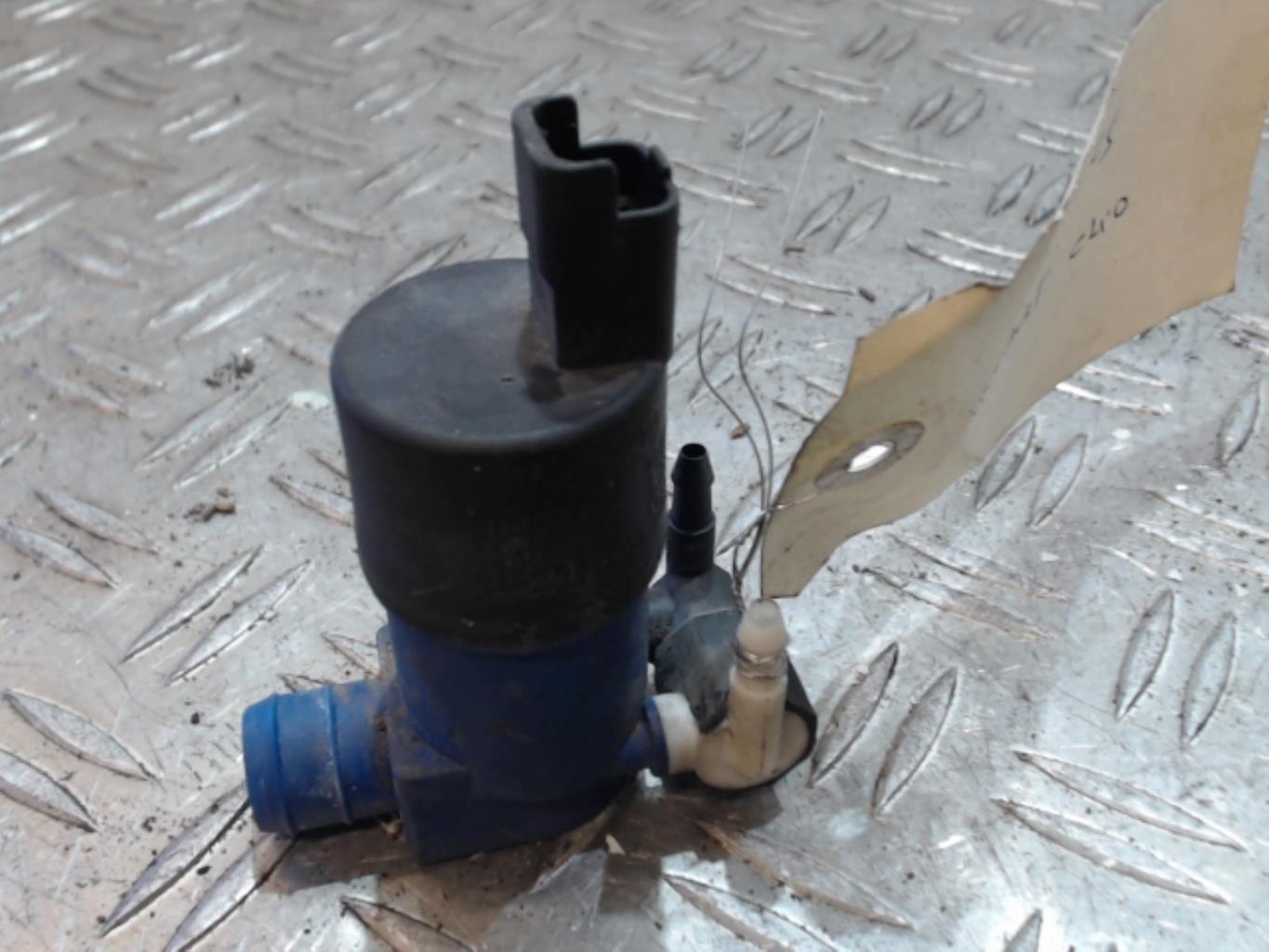 Pompe lave glace avant RENAULT CLIO 3 PHASE 2 Diesel - 1