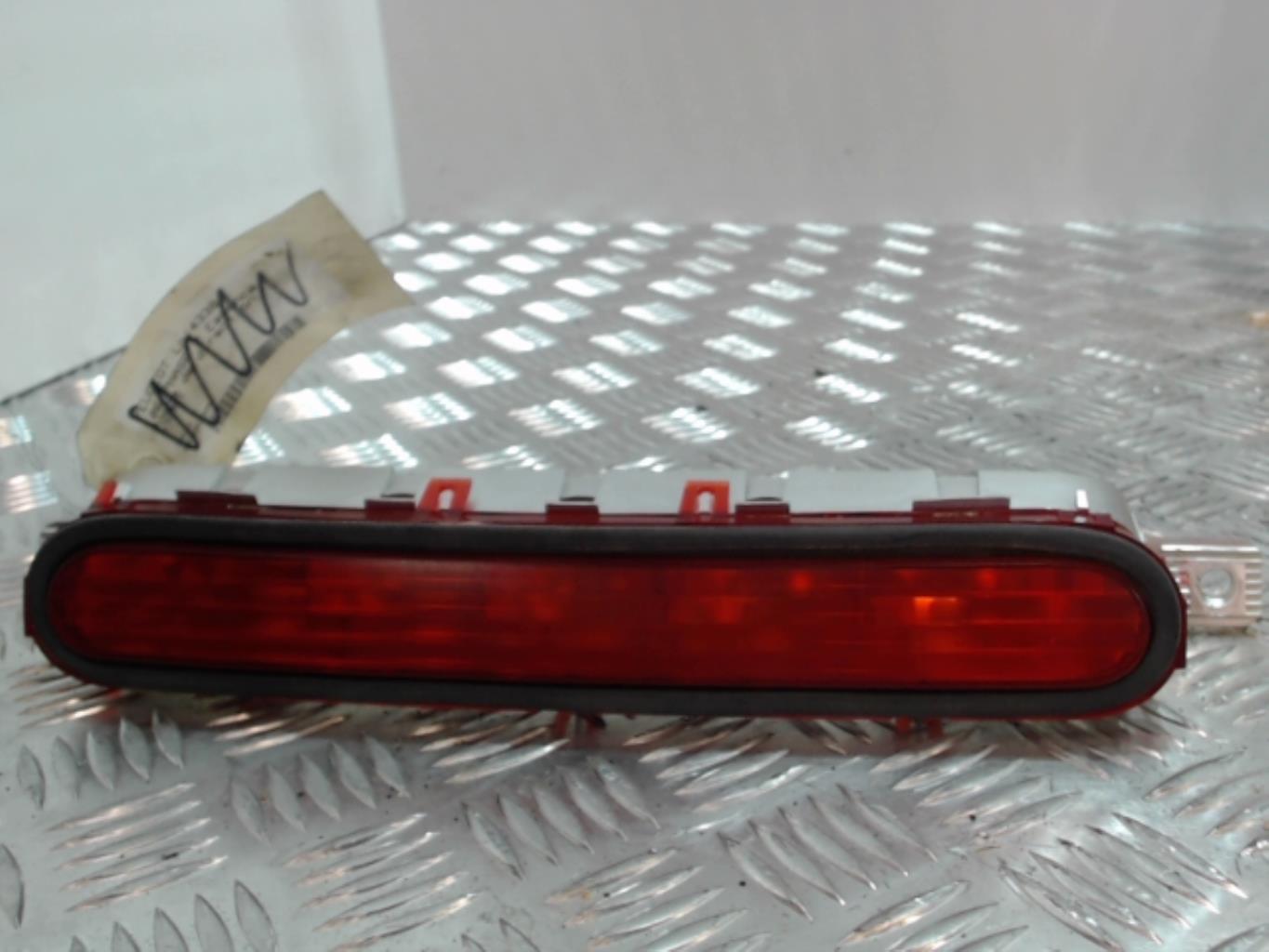 Luce stop centrale TOYOTA COROLLA VERSO 2 PHASE 1 Diésel - 1