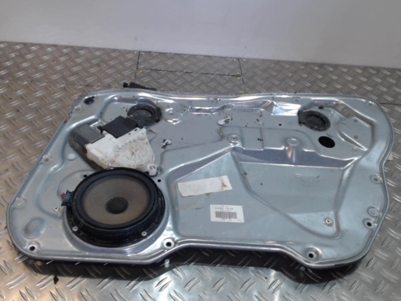 Alzacristalli elettrico anteriore destro SEAT IBIZA 3 PHASE 1 Diésel - 1