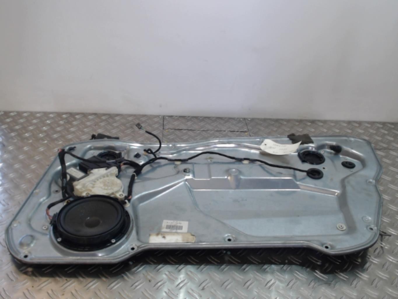 Alzacristalli elettrico anteriore destro SEAT IBIZA 3 PHASE 1 Diésel - 1