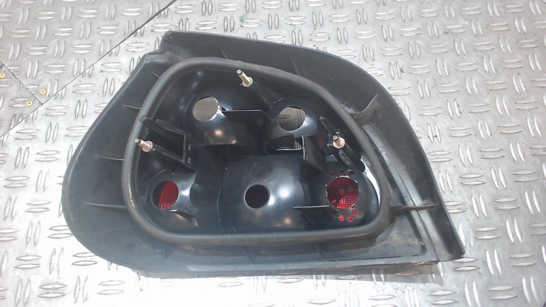 Fanale posteriore principale destro (luci) RENAULT MEGANE 1 PHASE 1 Diésel - 1