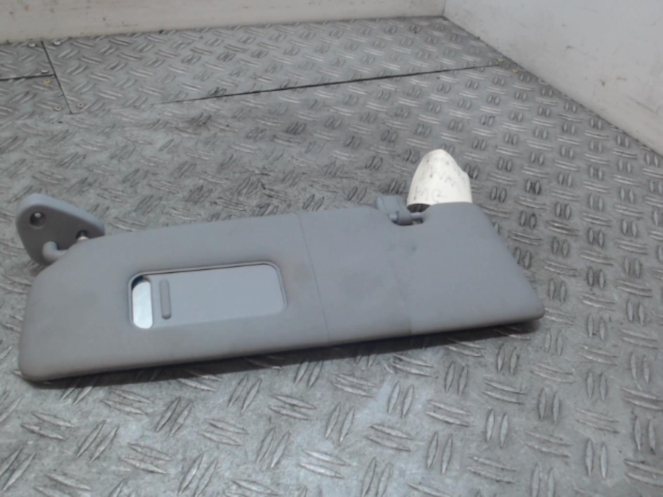 Pare soleil gauche BMW SERIE 1 E87 PHASE 1 Diesel - 1