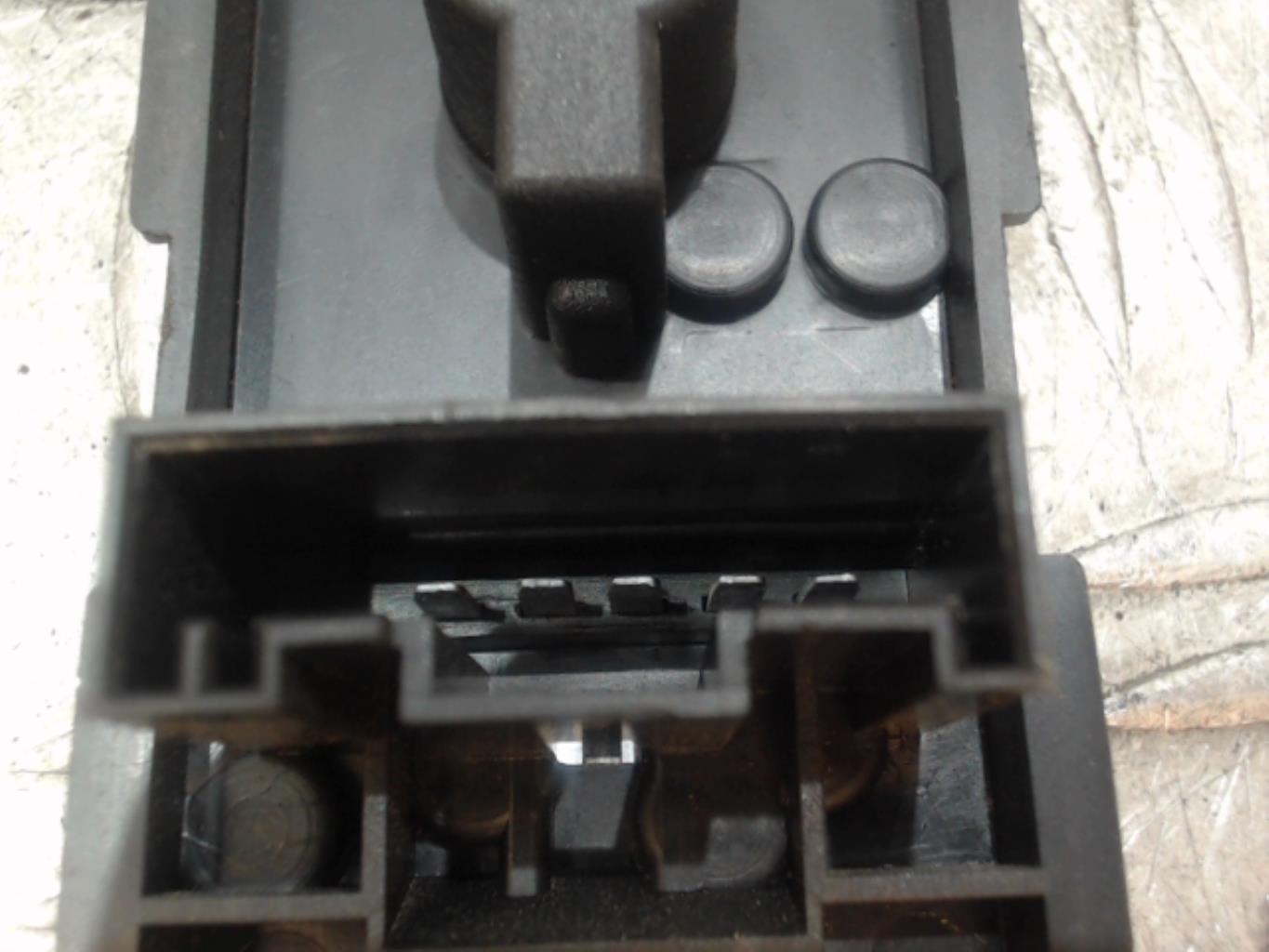 Base portalampade fanale posteriore sinistro MINI MINI 1 R50/R53 PHASE 1 Gasolina - 1