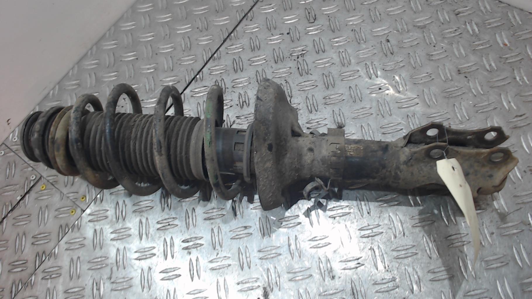 Ammortizzatore anteriore sinistro VOLKSWAGEN POLO 3 PHASE 1 Diésel - 1