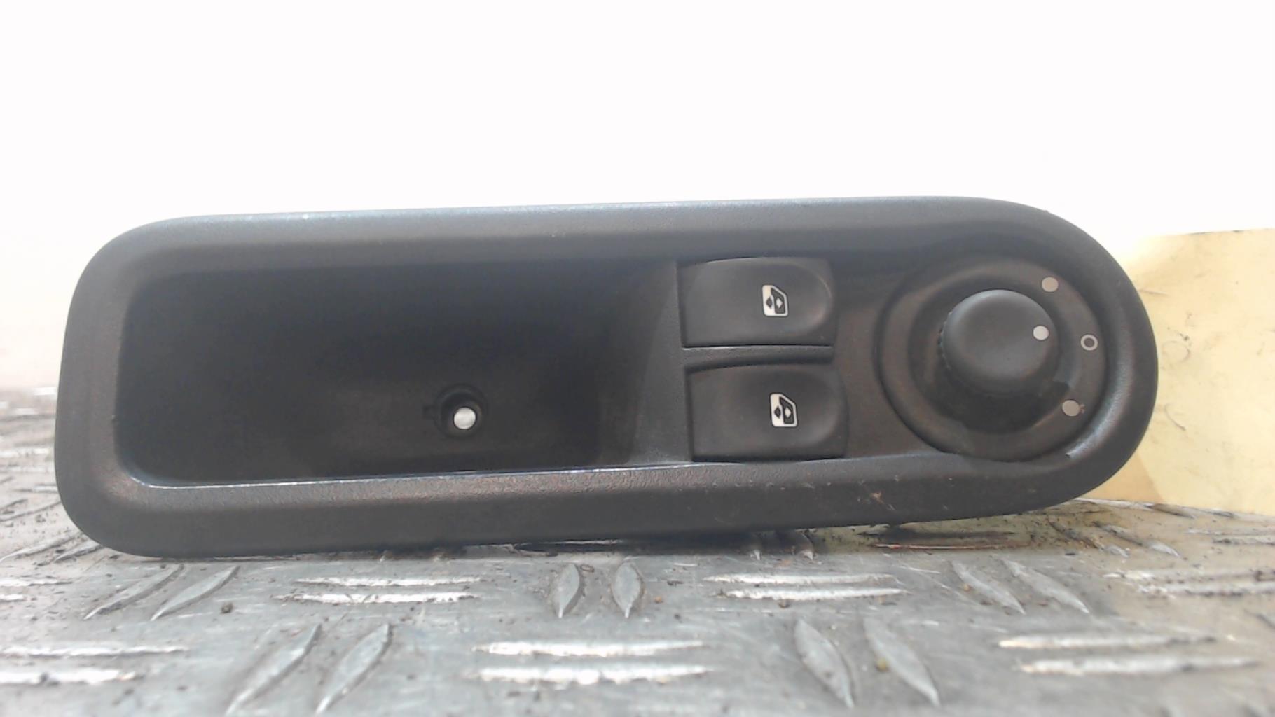 Interruttore alzacristalli RENAULT TWINGO 2 PHASE 1 Diésel - 1