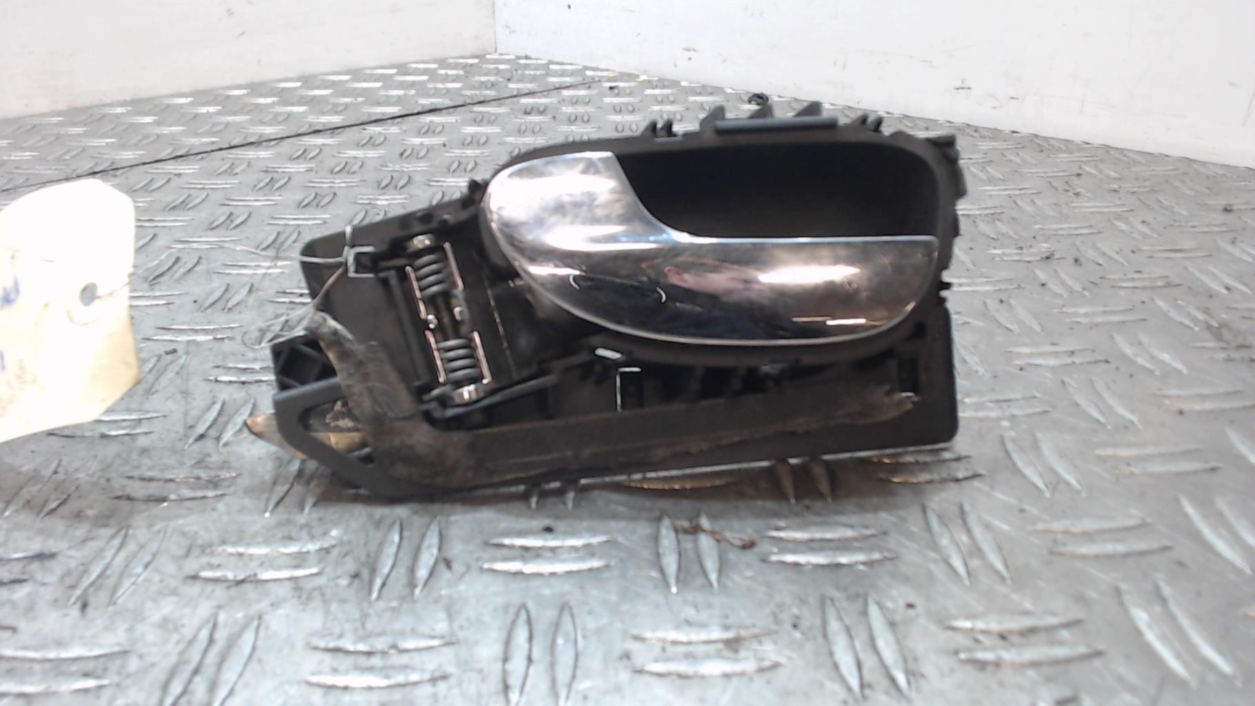 Maniglia interna anteriore sinistra PEUGEOT 307 PHASE 1 Diésel - 1