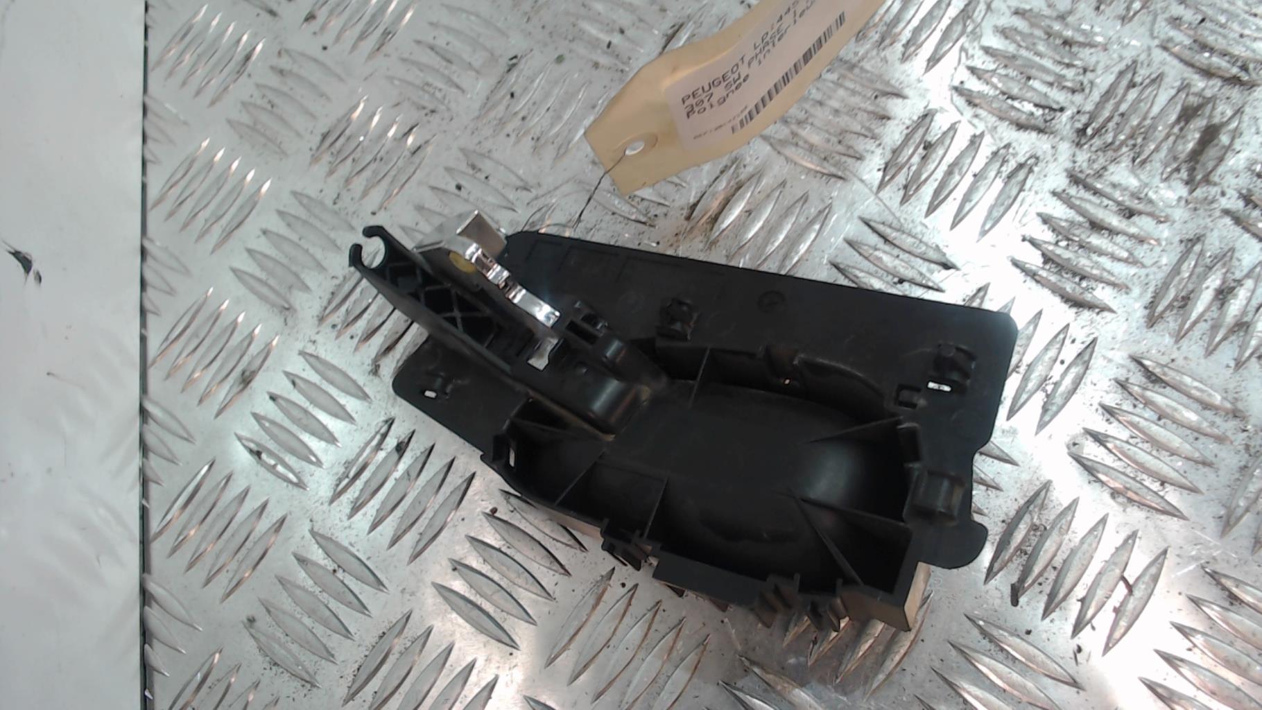 Maniglia interna anteriore sinistra PEUGEOT 307 PHASE 1 BREAK Diésel - 1