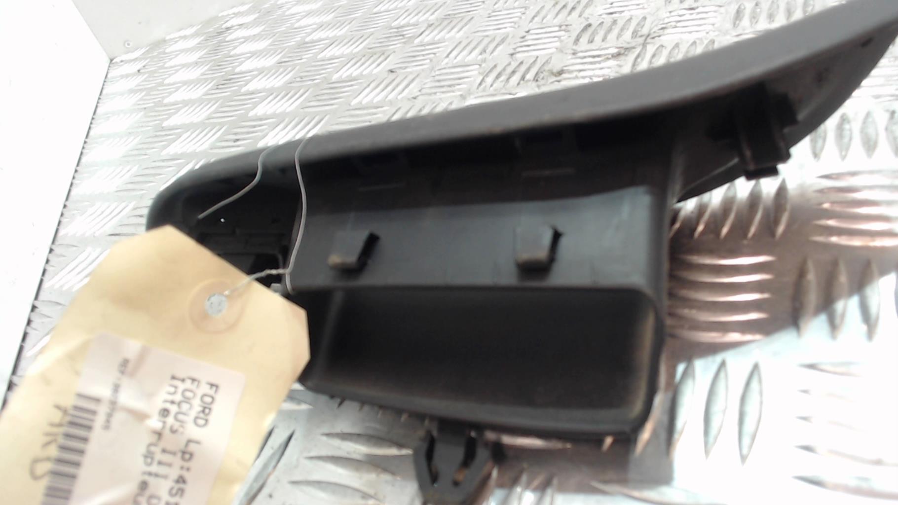 Interruttore lavacristalli posteriore destro FORD FOCUS 3 PHASE 1 Diésel - 1