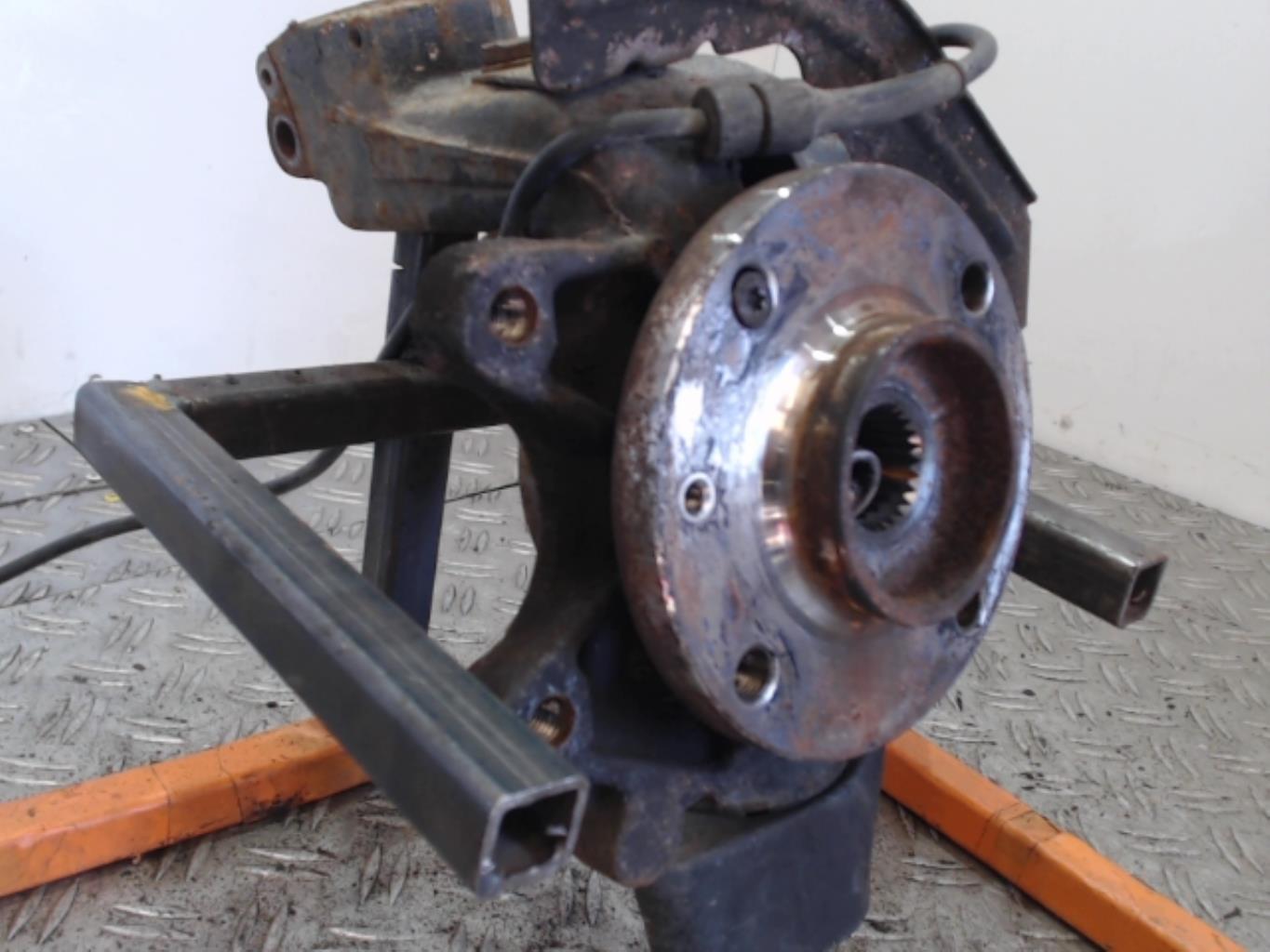 Mozzo anteriore sinistro PEUGEOT 406 COUPE Diésel - 1